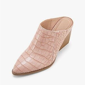 ✨🆕✨Coutgo Pink Slip On Chunky Heeled Mules Size: 7.5